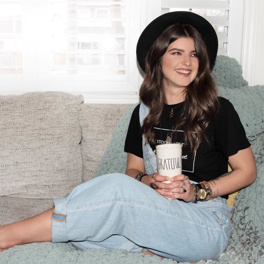 Meet your Posher, Shae